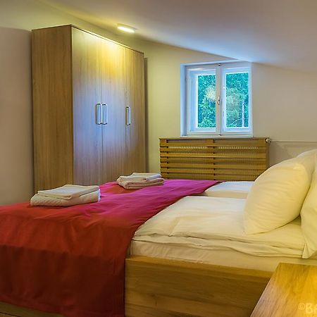 Motel Vila Andrea Сараево Экстерьер фото
