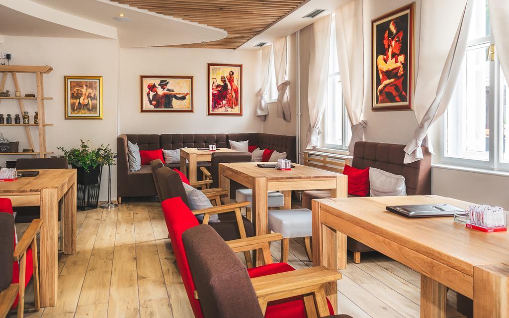 Motel Vila Andrea Сараево Экстерьер фото