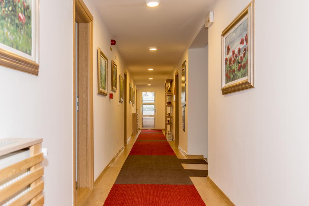Motel Vila Andrea Сараево Экстерьер фото